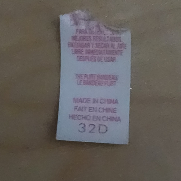 ⭐️ HOST PICK ⭐️ Victoria's Secret The Flirt Bandeau - Picture 6 of 7